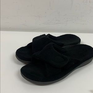Vionic Women’s Relax slipper